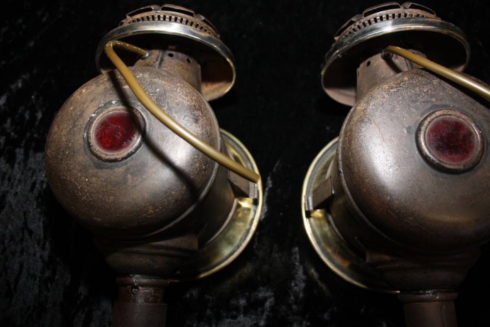 Pair of late 19th century carriage lights View VI