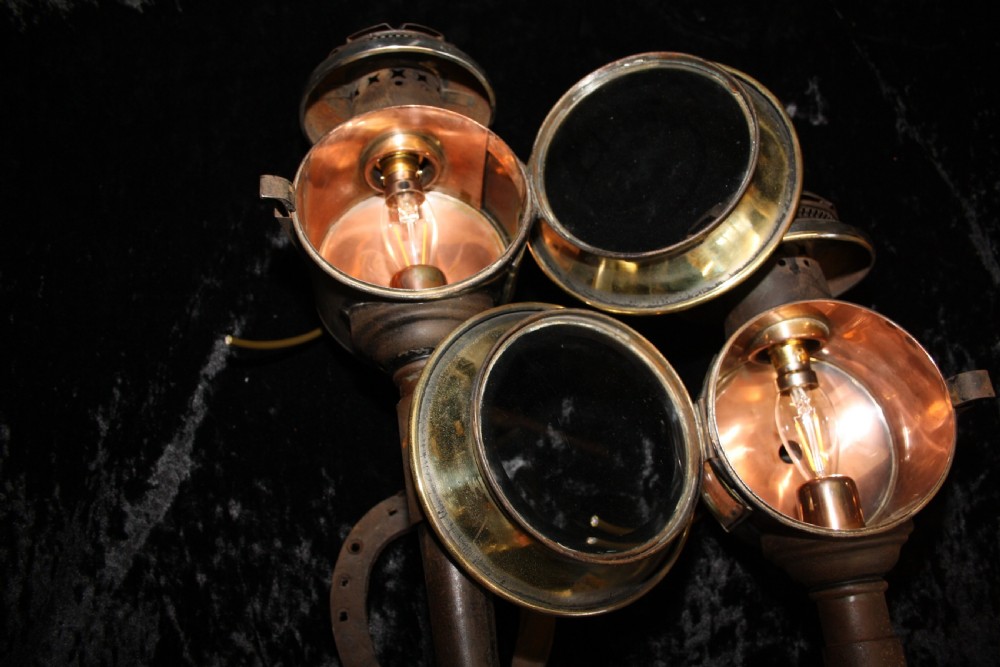 Pair of late 19th century carriage lights View VII