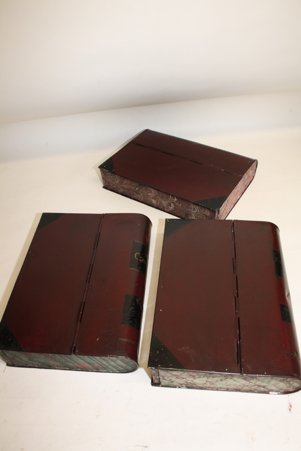 Three toleware file boxes View VI