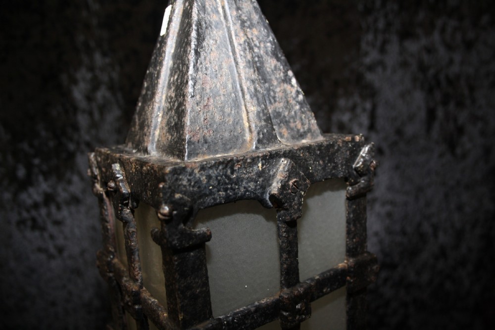 Arts and crafts lantern View III
