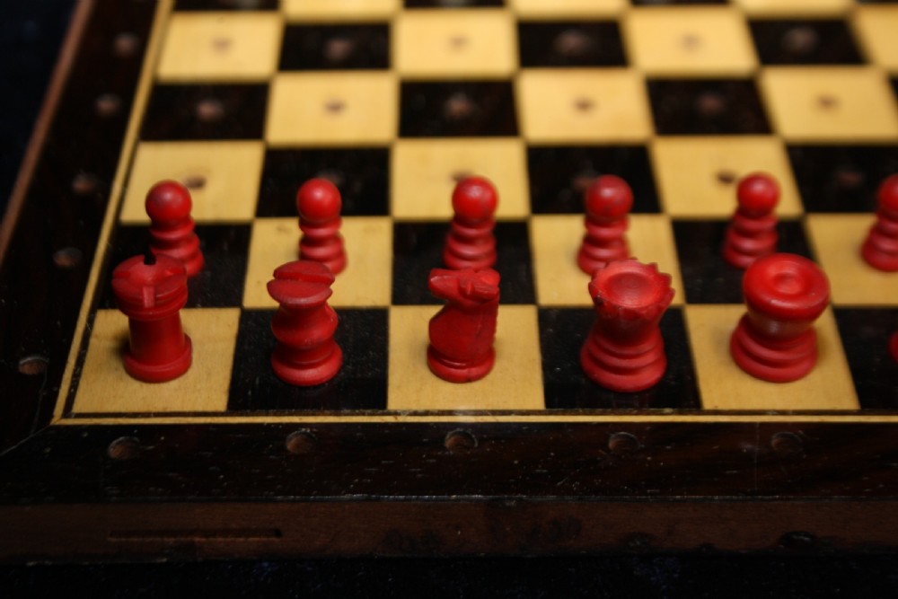 Edwardian chess set with sliding lid View IV