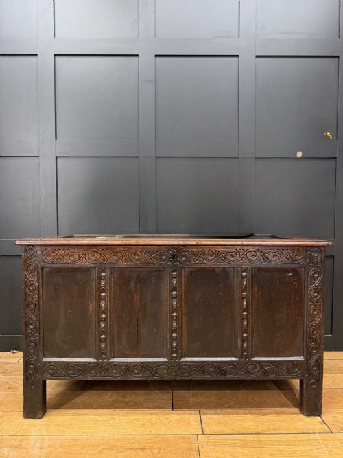 18THCENTURY OAK COFFER