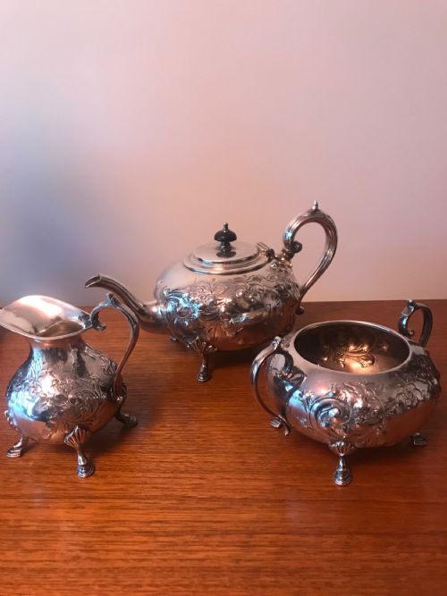 SILVER PLATED 3 PIECE TEA SET HEAVY QUALITY EDWARDIAN 1910