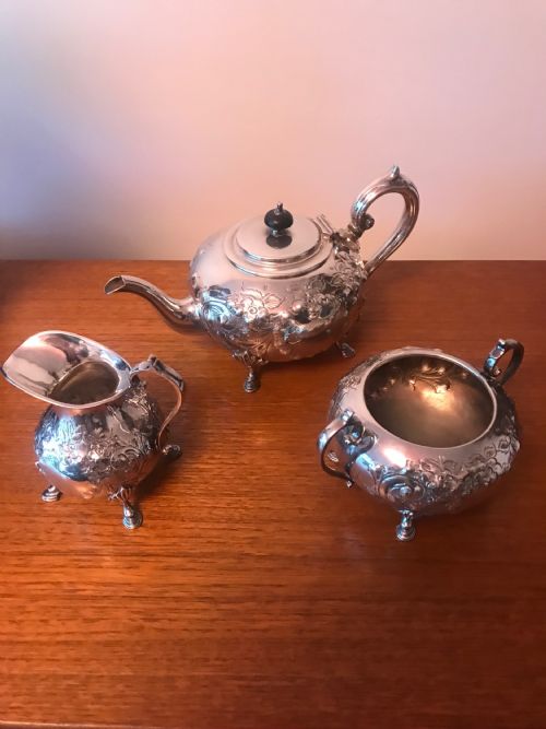 SILVER PLATED 3 PIECE TEA SET HEAVY QUALITY EDWARDIAN 1910 - ADDITIONAL PHOTO 1
