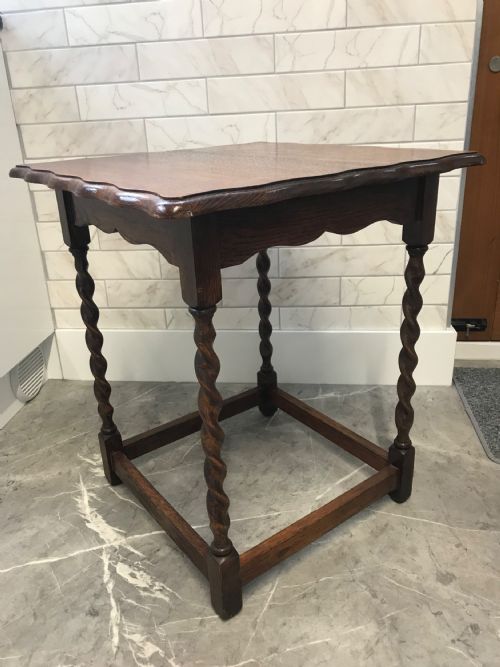 OAK BARLEYTWIST OCCASIONAL TABLE C1920 - ADDITIONAL PHOTO 4