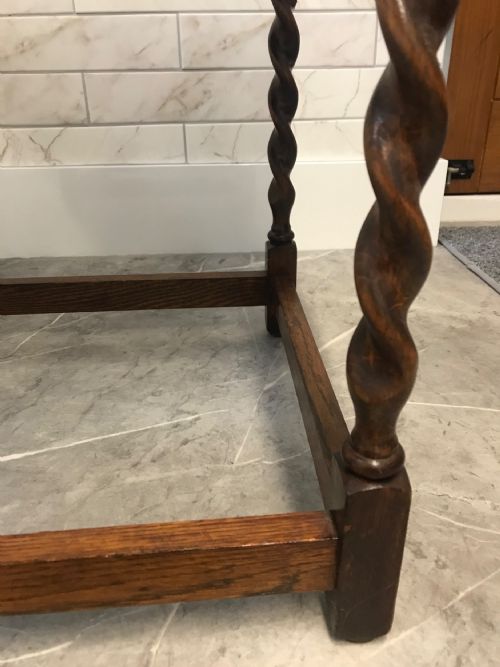 OAK BARLEYTWIST OCCASIONAL TABLE C1920 - ADDITIONAL PHOTO 6