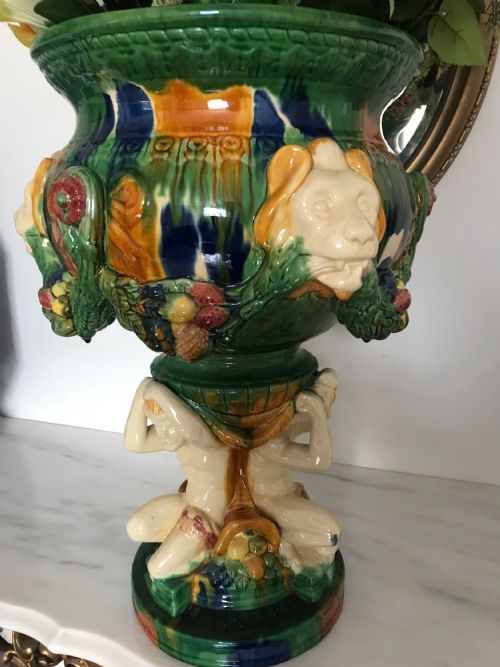 HUGE MAJOLICA CERAMIC PLANTER ON FIGURAL BASE STAND WITH LIONS HEAD DECORATION FROM ITALY - ADDITIONAL PHOTO 6