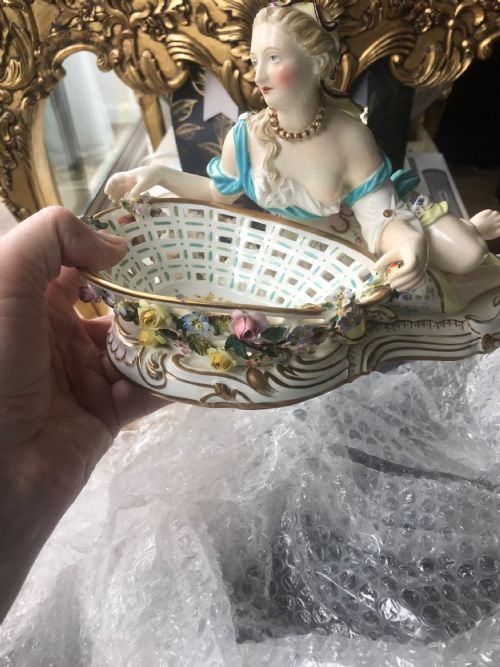 18TH MEISSEN FIGURAL MAIDEN FLORREL SWEET BASKET - ADDITIONAL PHOTO 5