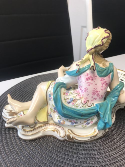 18TH MEISSEN FIGURAL MAIDEN FLORREL SWEET BASKET - ADDITIONAL PHOTO 7