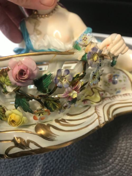 18TH MEISSEN FIGURAL MAIDEN FLORREL SWEET BASKET - ADDITIONAL PHOTO 10