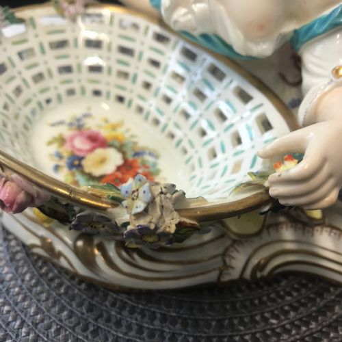 18TH MEISSEN FIGURAL MAIDEN FLORREL SWEET BASKET - ADDITIONAL PHOTO 15
