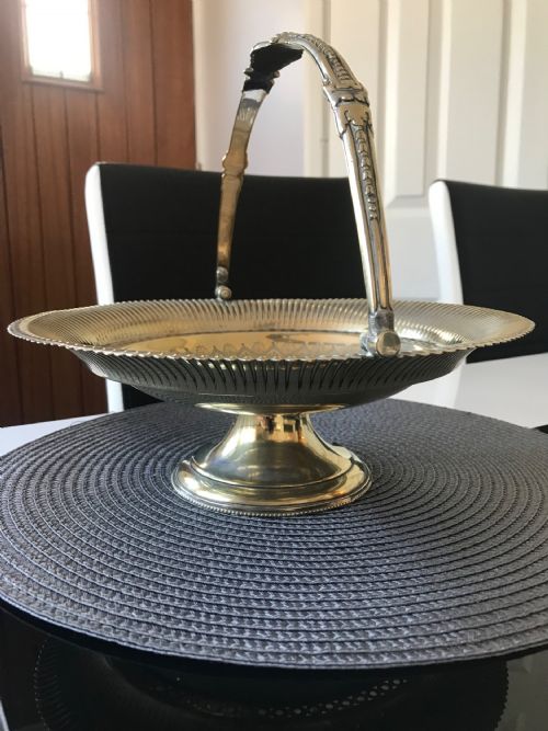 SILVER PLATED NEO CLASSICAL DECORATIVE FRUIT BASKET WITH LOOP HANDLE C1860