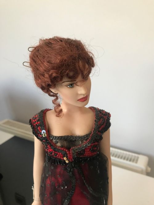 ROSE TITANIC COLLECTORS DOLL BY FRANKLIN MINT - ADDITIONAL PHOTO 1
