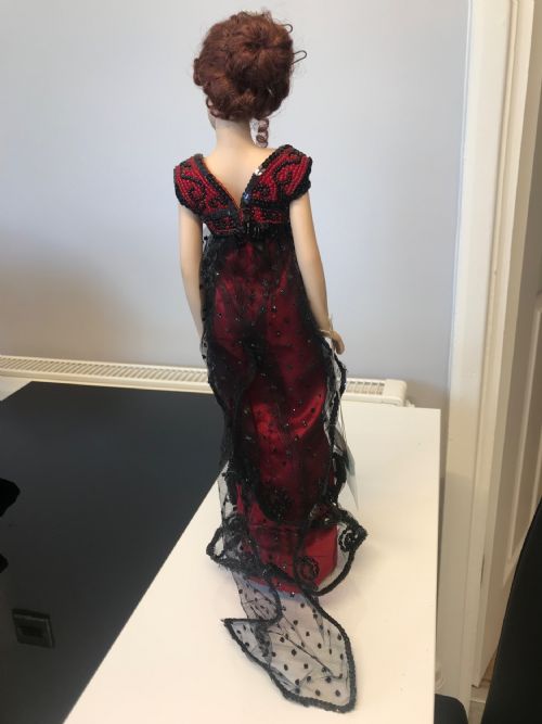 ROSE TITANIC COLLECTORS DOLL BY FRANKLIN MINT - ADDITIONAL PHOTO 9