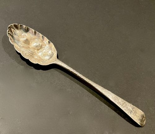 George 111 Berry Spoon