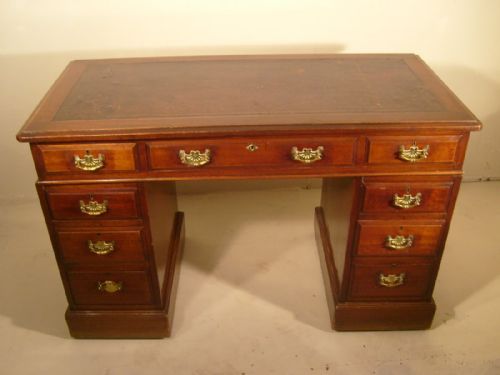 Late Victorian  Pedestal Walnut Desk