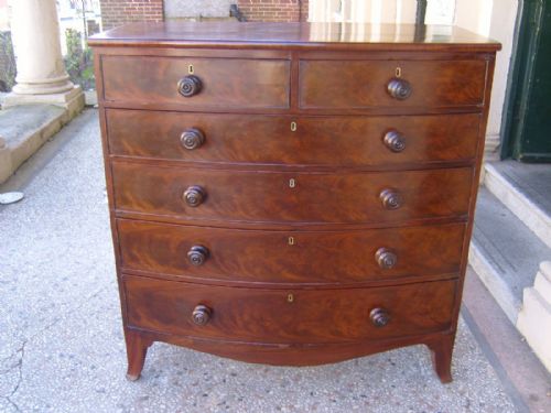 Georgian Mahogany   Bow Fronted  Chest of Drawers