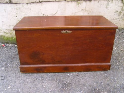 Large Blanket Box