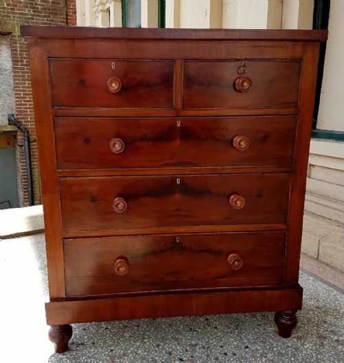 Vicctorian  Mahogany Chest of Drawers
