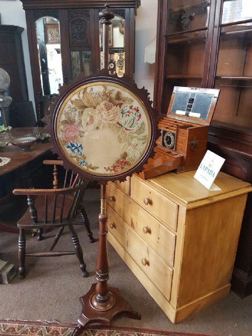Victorian  Mahogany Pole Screen