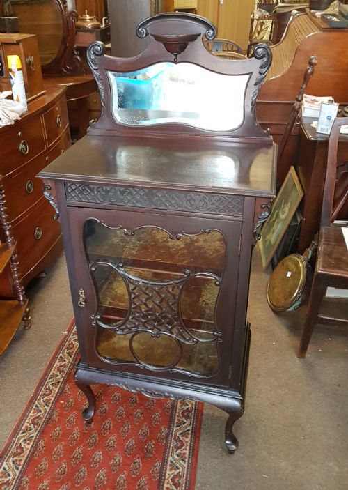Victorian Mahogany Cabinet