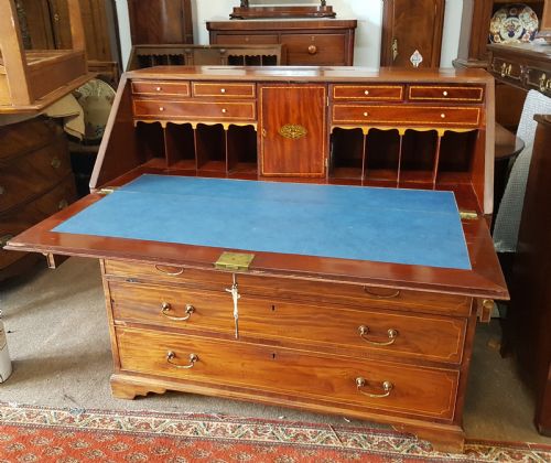 Antique Bureau