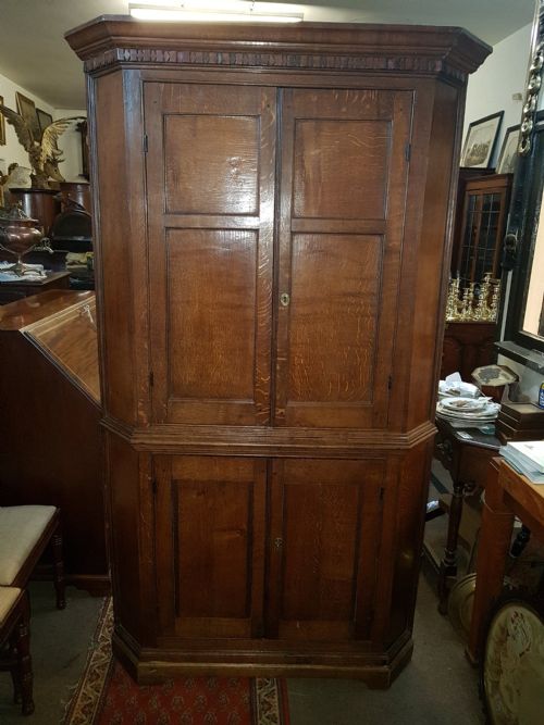 Georgian Corner Cupboard