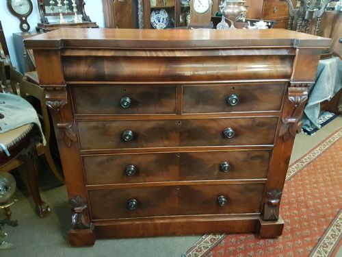 Victorian Chest of Drawers