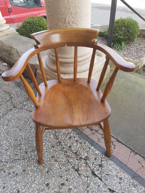 Antique Captains Chair/ Smokers Bow