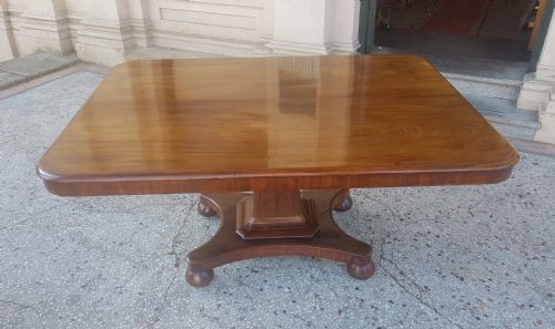 Antique  Breakfast / Dining Table