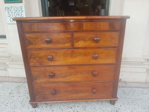 Antique Chest of Drawers