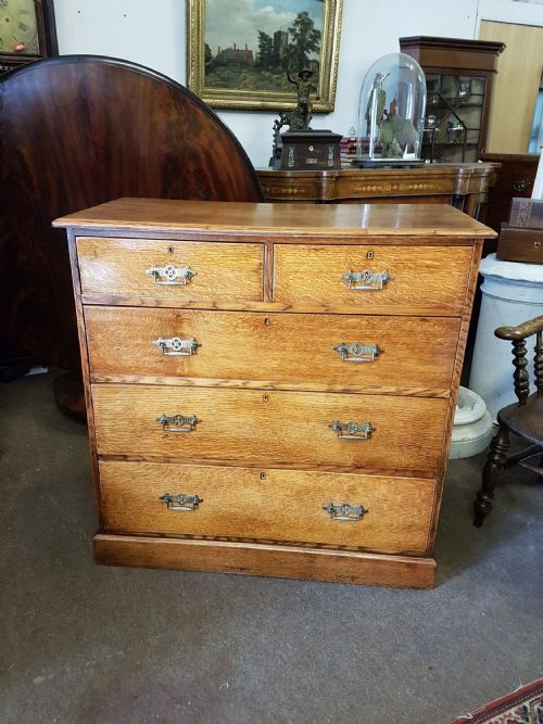 Antique Oak Chest of Drawers
