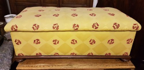 Victorian  Ottoman