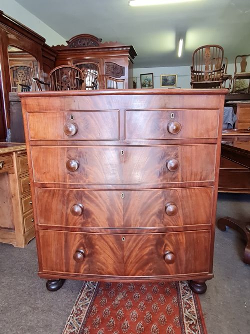 Antique Bow Fronted Chest of Drawers