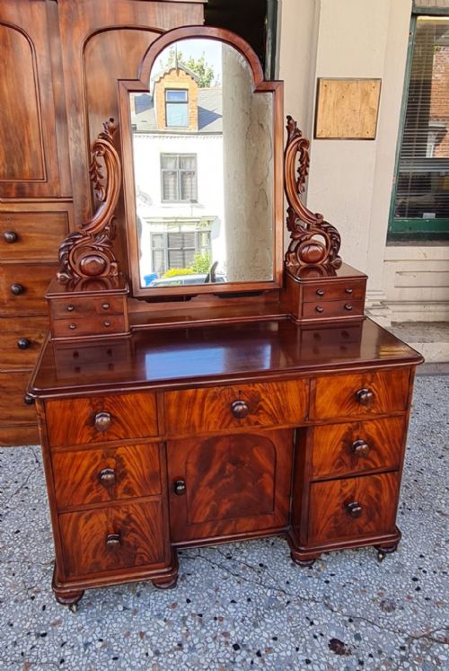 Antique Victorian Dressing Chest /Table