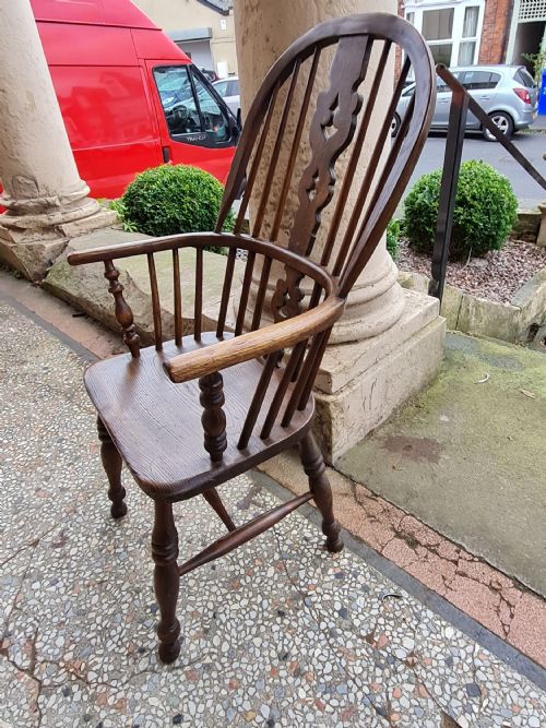 ANTIQUE WINDSOR CHAIR - ADDITIONAL PHOTO 2
