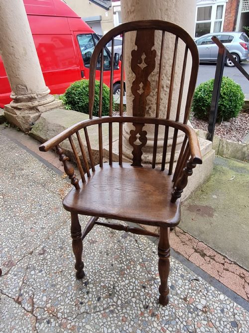 ANTIQUE WINDSOR CHAIR - ADDITIONAL PHOTO 3
