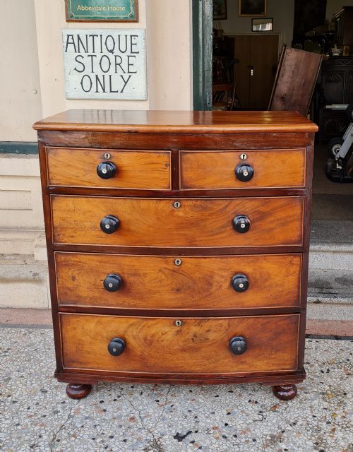 Antique Bow Fronted Chest of Drawers