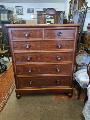 Victorian  Chest of Drawers