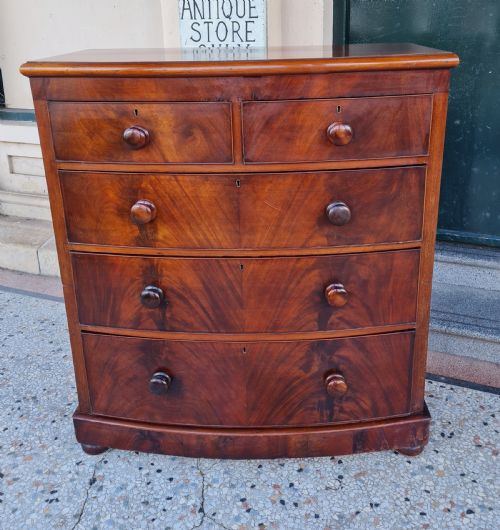 Victorian Mahogany Chest of Drawers