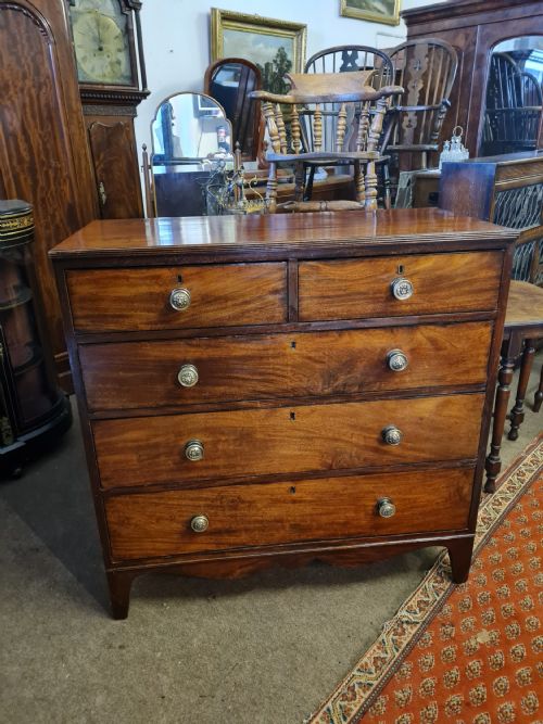 Antique Mahogany Chest of Drawers