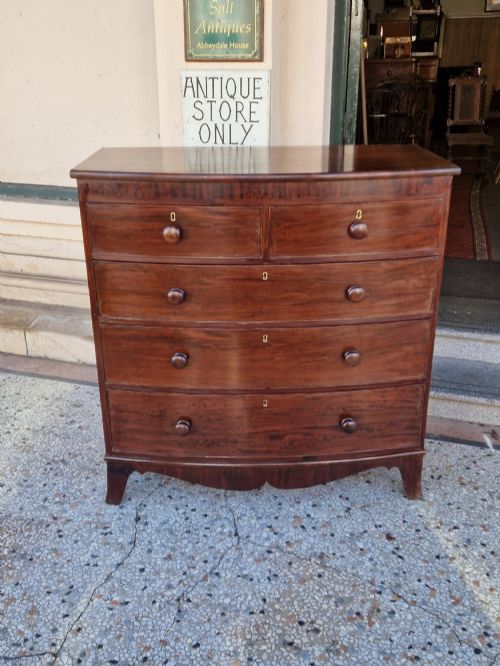 Antique Mahogany Bow Fronted Chest of Drawers