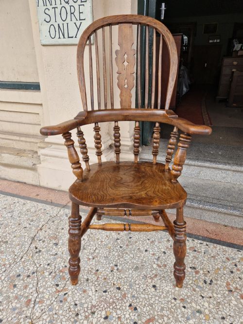 Good Quality Antique Windsor Chair