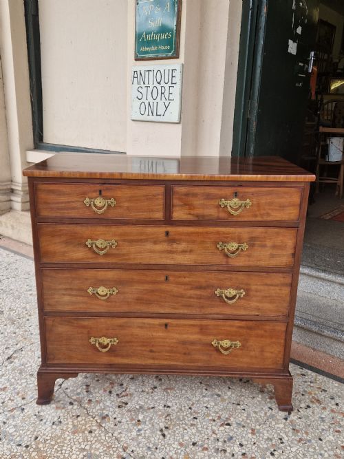 Antique Mahogany Chest of Drawers