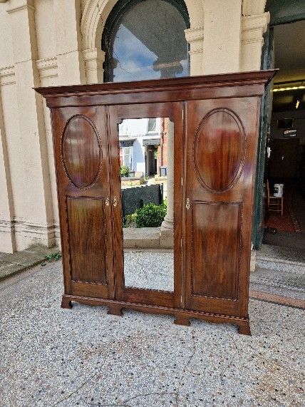 Mahogany Mahogany Wardrobe