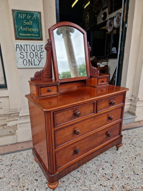 Antique Mahogany Dressing Chest