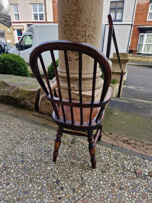 ANTIQUE CHILDS WINDSOR ARMCHAIR - ADDITIONAL PHOTO 1