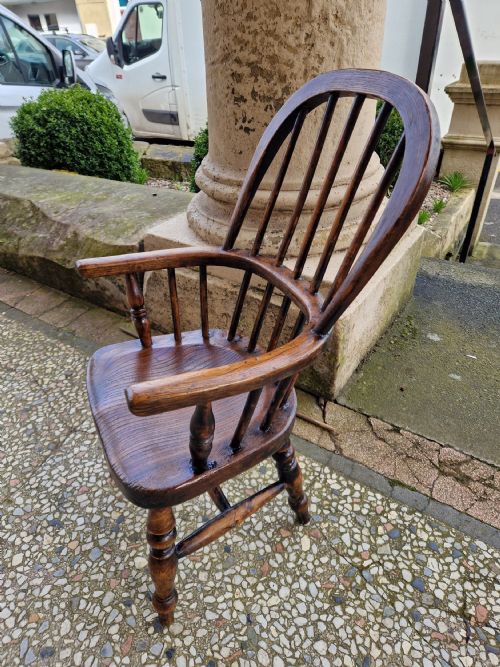 ANTIQUE CHILDS WINDSOR ARMCHAIR - ADDITIONAL PHOTO 3