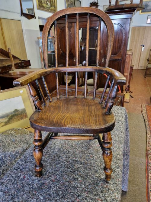 ANTIQUE CHILDS WINDSOR ARMCHAIR - ADDITIONAL PHOTO 5