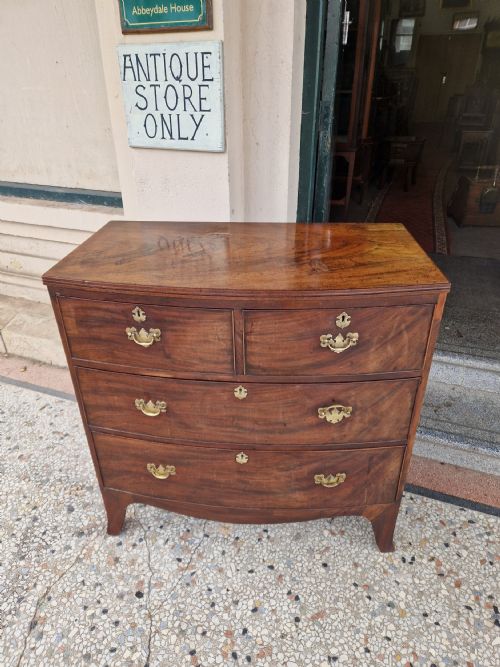 Antique  Georgian Bow Fronted  Chest of Drawrrs